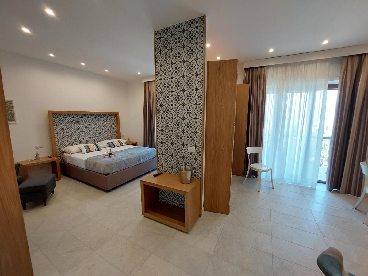 Mistral Luxury Suites Sorrento Ngoại thất bức ảnh