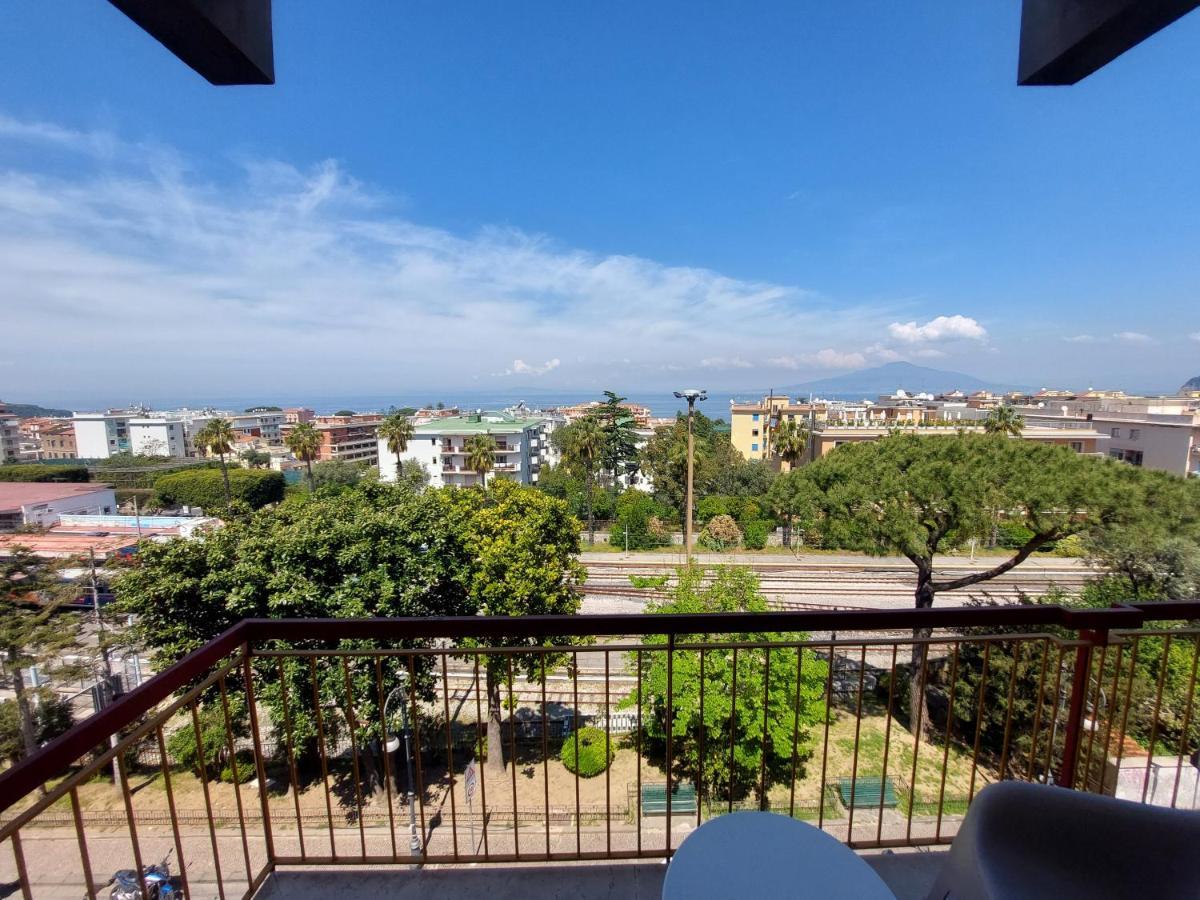 Mistral Luxury Suites Sorrento Ngoại thất bức ảnh