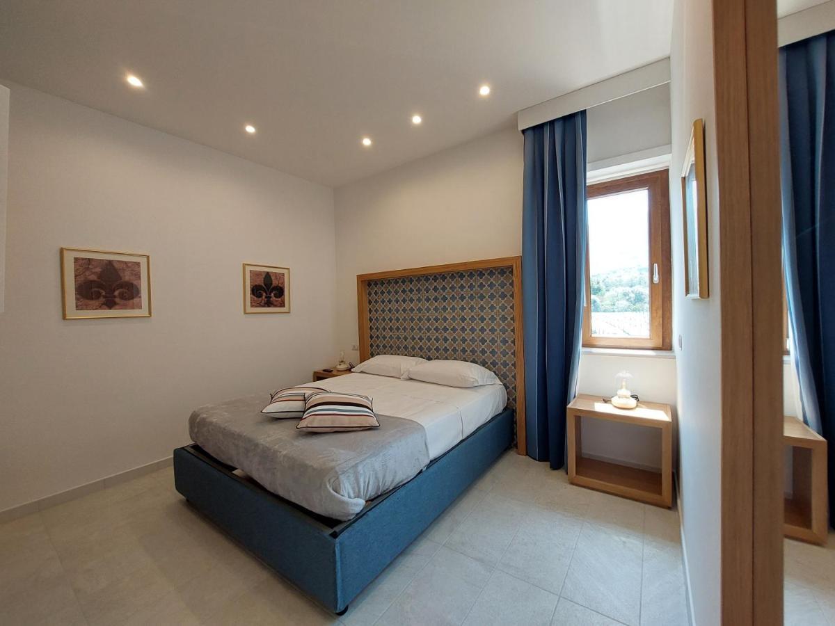 Mistral Luxury Suites Sorrento Ngoại thất bức ảnh