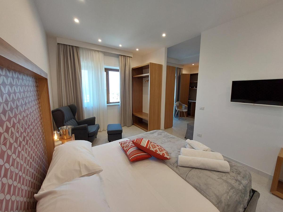 Mistral Luxury Suites Sorrento Ngoại thất bức ảnh