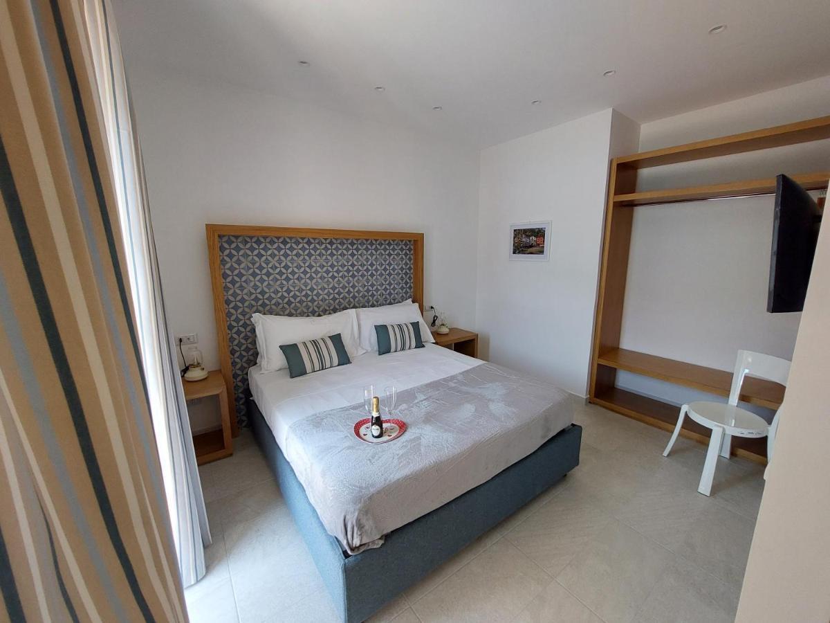 Mistral Luxury Suites Sorrento Ngoại thất bức ảnh